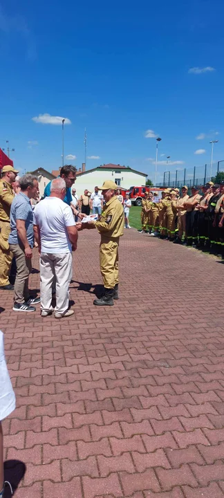 Gminne zawody sportowo-pożarnicze w Starych Kobiałkach.