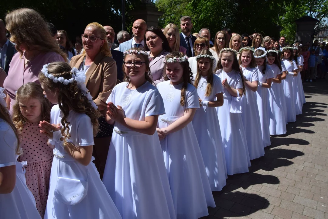 Pierwsza komunia u św. Marii Magdaleny w Łęcznej