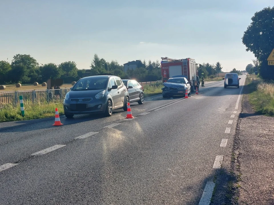 Powiat łęczyński: Groźny wypadek samochodowy. W szpitalu m.in. kobieta w ciąży