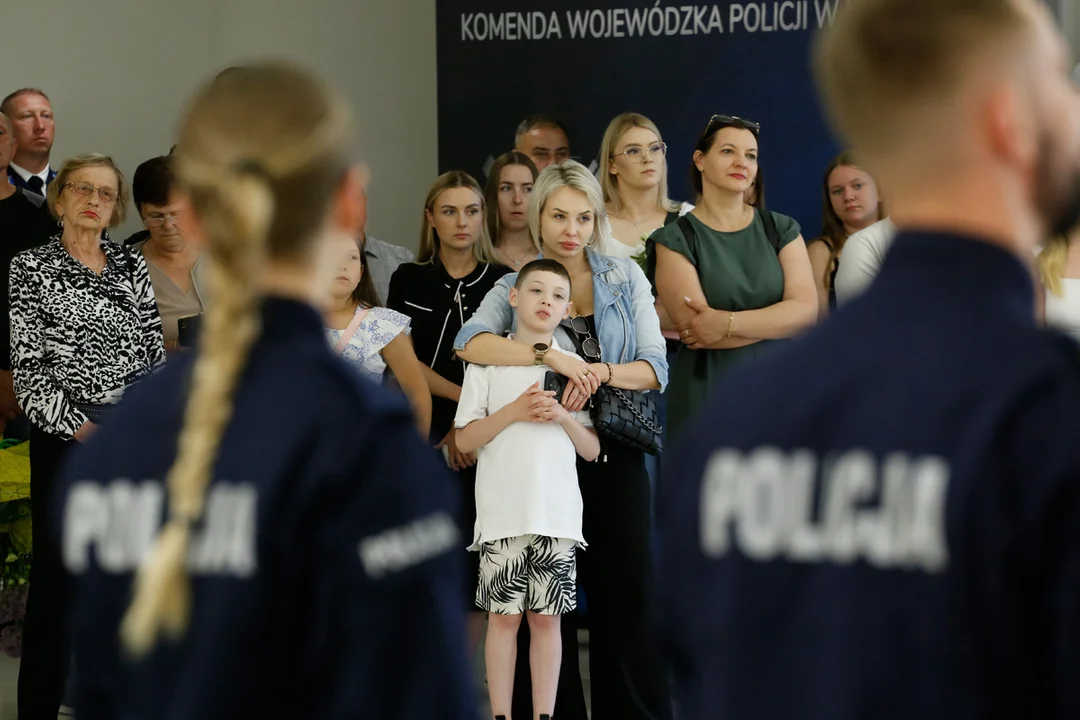 Nowi policjanci w lubelskim garnizonie. Złożyli już uroczyste ślubowanie