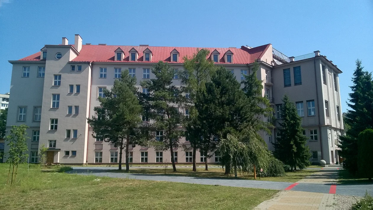 Lublin: Renomowane liceum na podium w niechlubnym rankingu - Zdjęcie główne