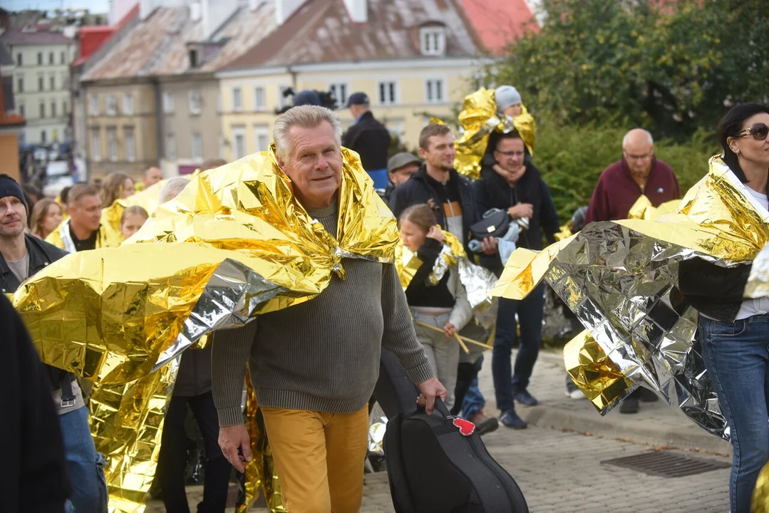 Złoty korowód przeszedł ulicami Lublina. W szczytnym celu [ZDJĘCIA] - Zdjęcie główne