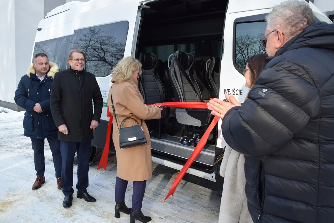 Nowy autobus do przewozu osób na Warsztaty Terapii Zajęciowej w Stoczku