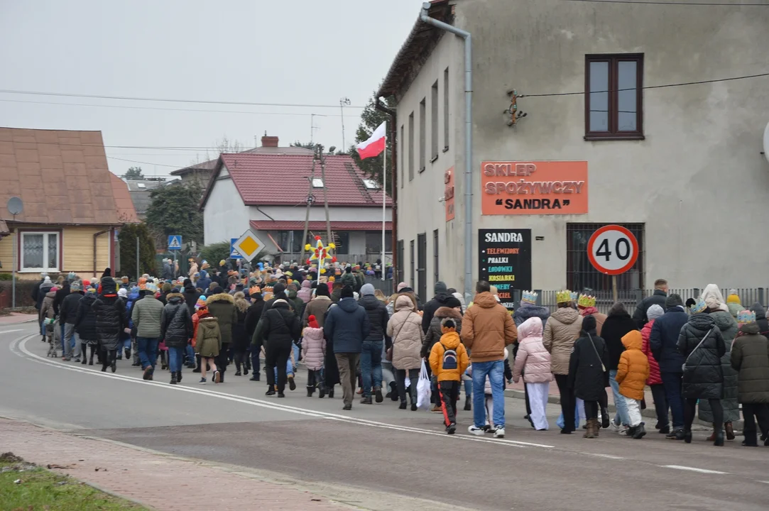 Orszak Trzech Króli przeszedł ulicami Chodla