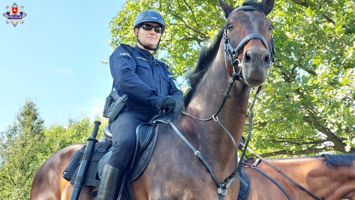 Województwo lubelskie: Policjanci patrolują granice na koniach