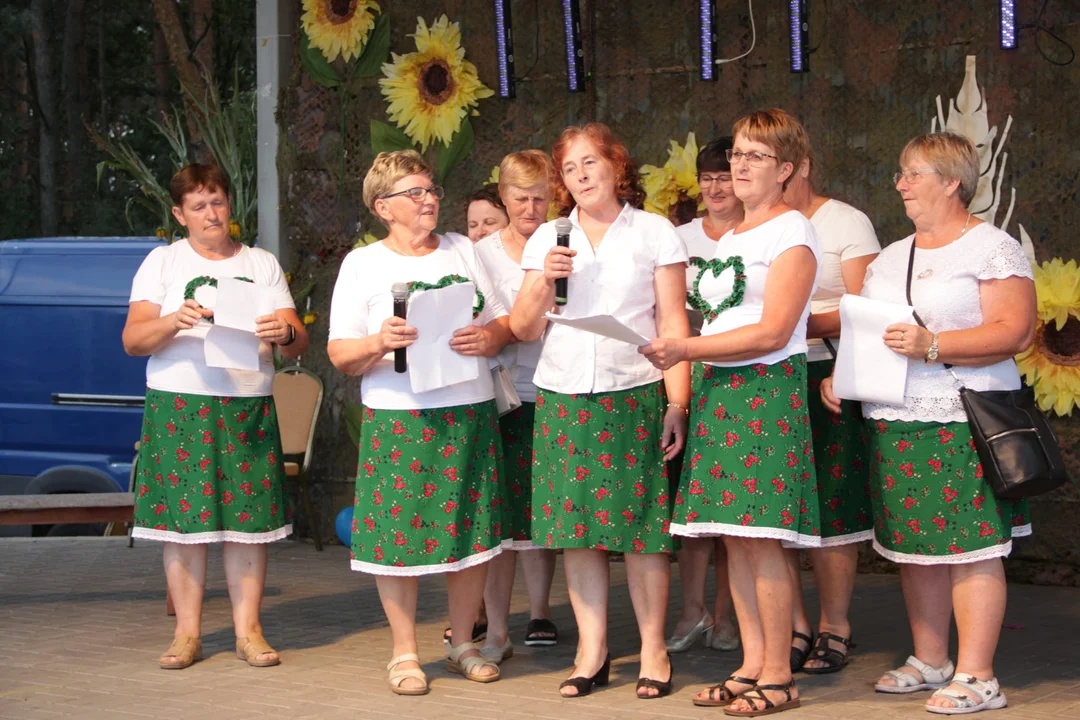 Tłumy na dożynkach w Krzywdzie. Wieńce, turniej sołectw i disco polo