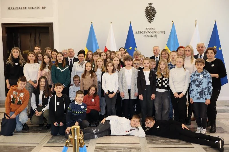 Zaprosił do Sejmu uczniów z Gołąbek. Zwiedzili także Senat