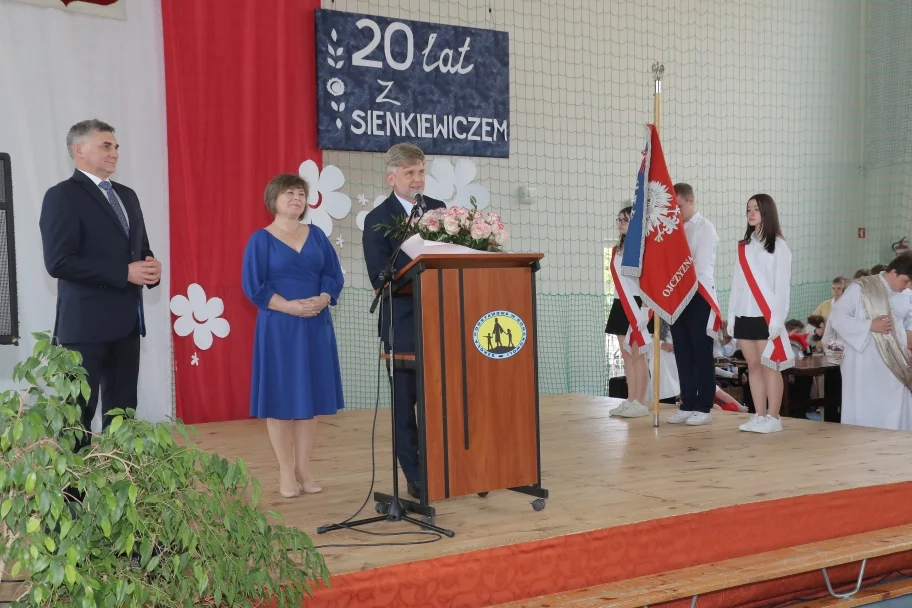 20-lecie nadania imienia SP w Końskowoli