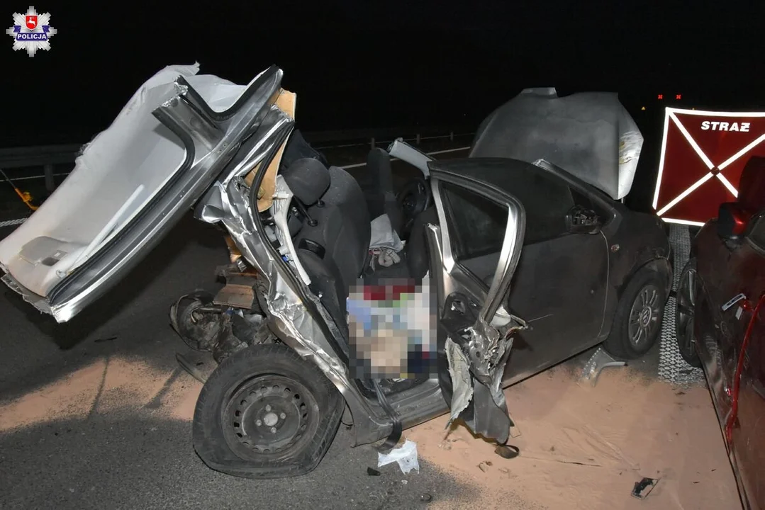 Lubelskie: Nocny wypadek na ekspresówce, 2 osoby nie żyją, 1 ranna. Nowe informacje