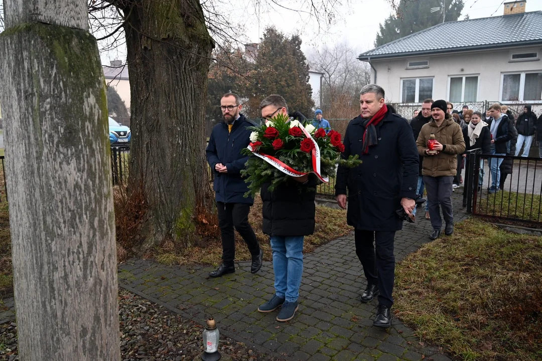 Upamiętnili Powstańców i 162. rocznicę wybuchu Powstania Styczniowego (zdjęcia) - Zdjęcie główne