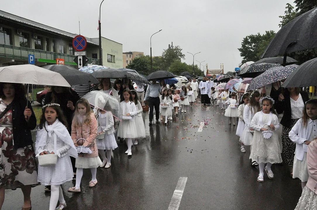 Wierni z sanktuarium MBNP uczcili Boże Ciało [FOTORELACJA] - Zdjęcie główne