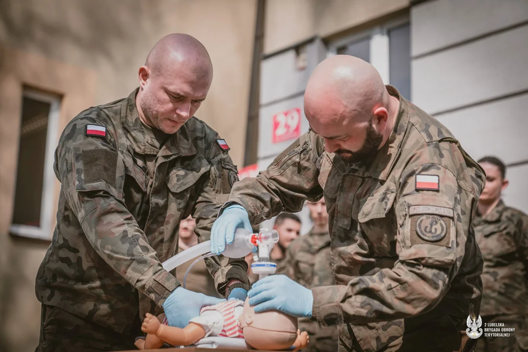 Na ratunek w kryzysie i na co dzień. Lubelscy terytorialsi uczą się pierwszej pomocy