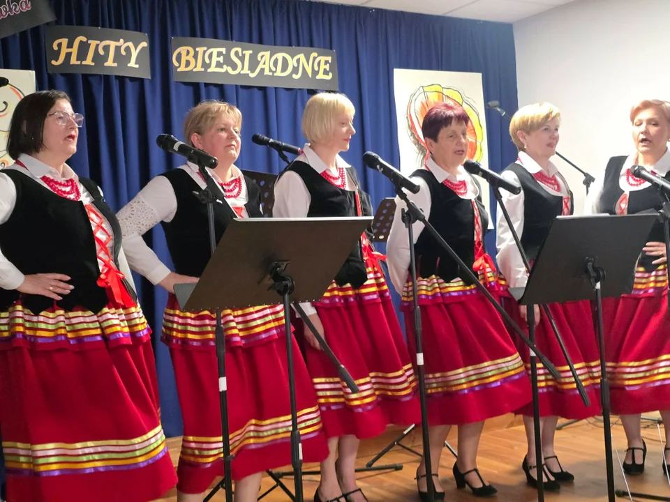 Hity biesiadne w Rogalach (foto) - Zdjęcie główne