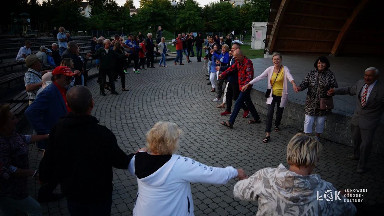 Letnia potańcówka w samym środku Łukowa