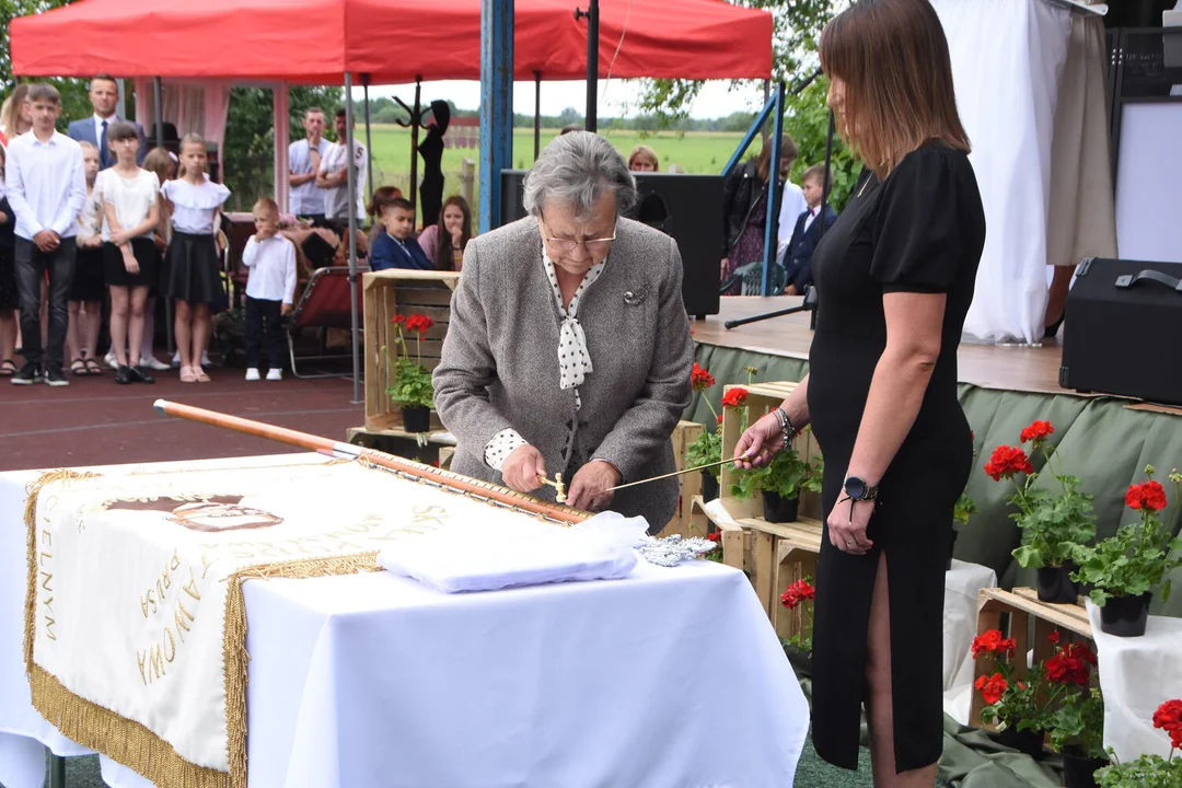 Szkoła Podstawowa w Radoryżu Kościelnym ma nowego patrona. To znany pisarz