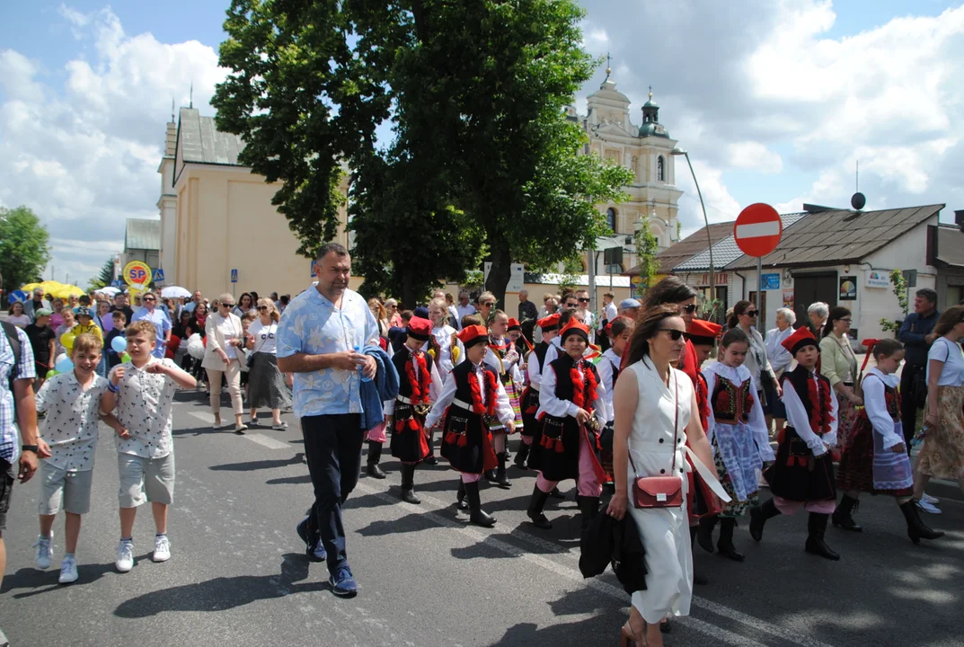 Jarmark Opolski rozpoczął się barwnym korowodem