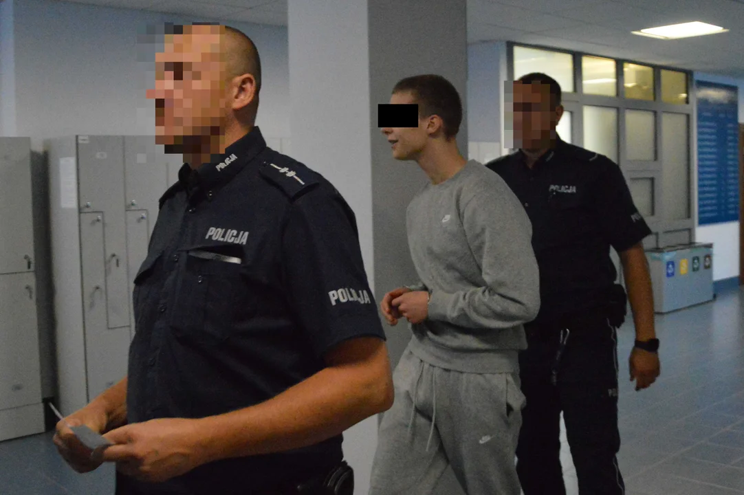 19-latek przed sądem za usiłowanie pozbawienia życia w Lublinie. Jest ścigany za tożsame przestępstwo... w Wielkiej Brytanii  [ZDJĘCIA] - Zdjęcie główne