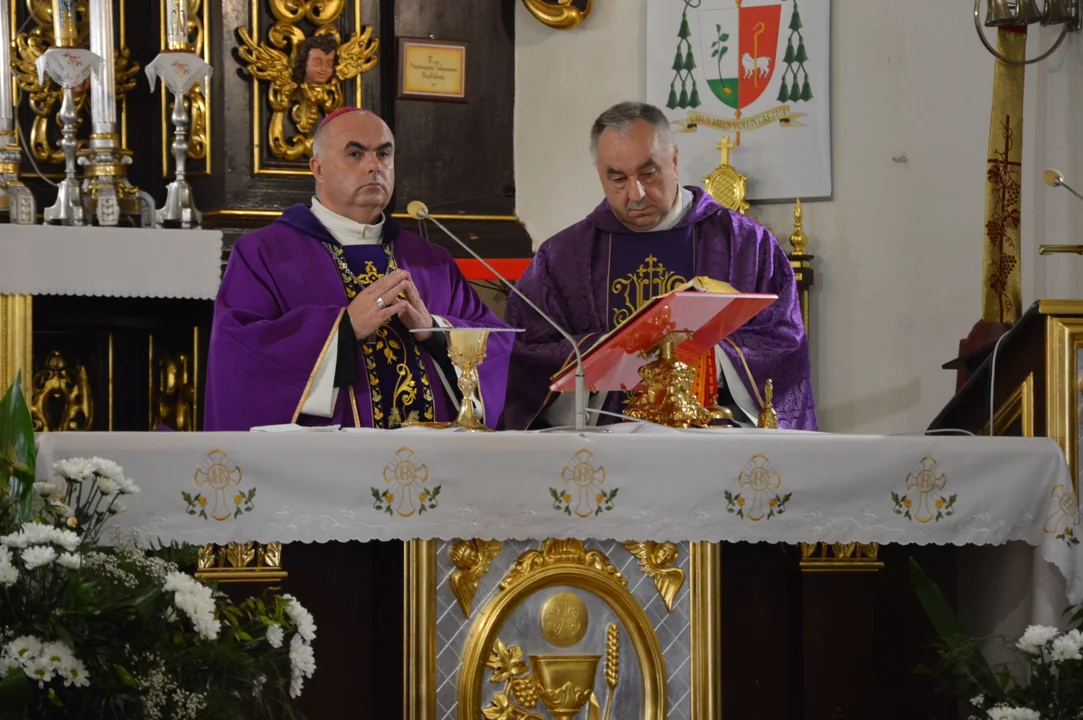 Odsłonięcie nagrobka żołnierza AK Karola Chlebickiego w Chodlu