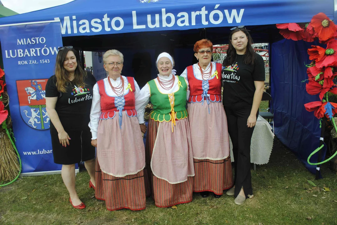 Dożynki powiatu lubartowskiego 2025 w Michowie - stoiska KGW