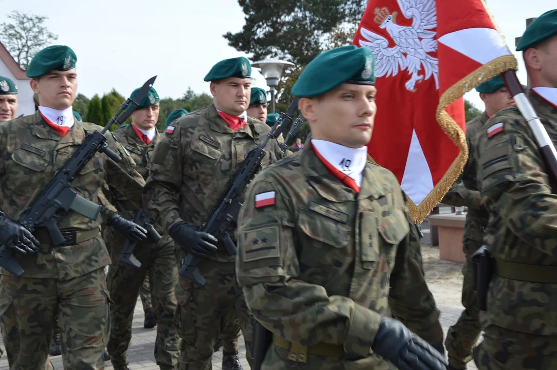 Odsłonięcie nagrobka żołnierza AK Karola Chlebickiego w Chodlu