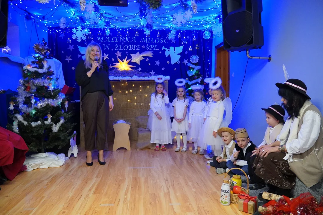 Domek Przedszkolaka, Biłgoraj: Jasełka w wykonaniu dzieci i rodziców