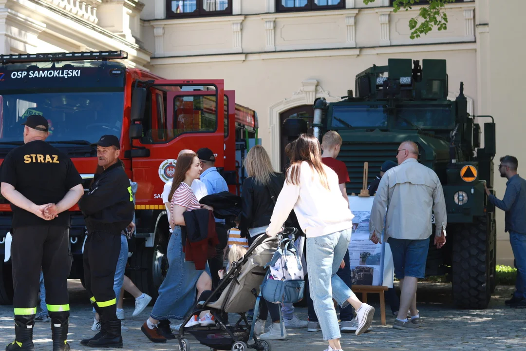 Mundurowa Majówka w Kozłówce
