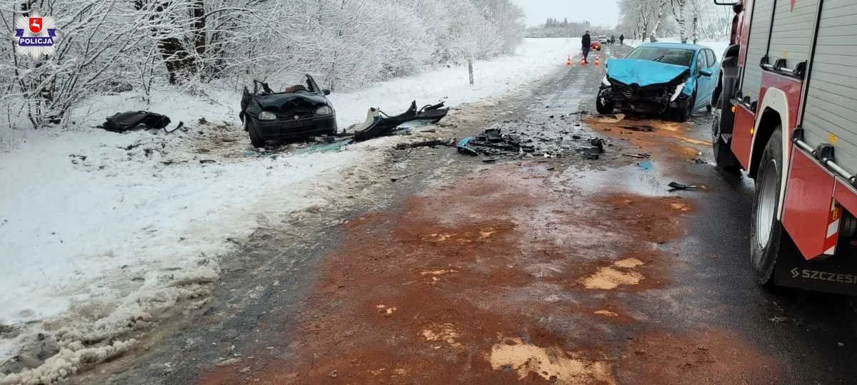 Powiat łęczyński: Śmiertelny wypadek samochodowy. Zderzyły się dwie osobówki [ZDJĘCIA] - Zdjęcie główne