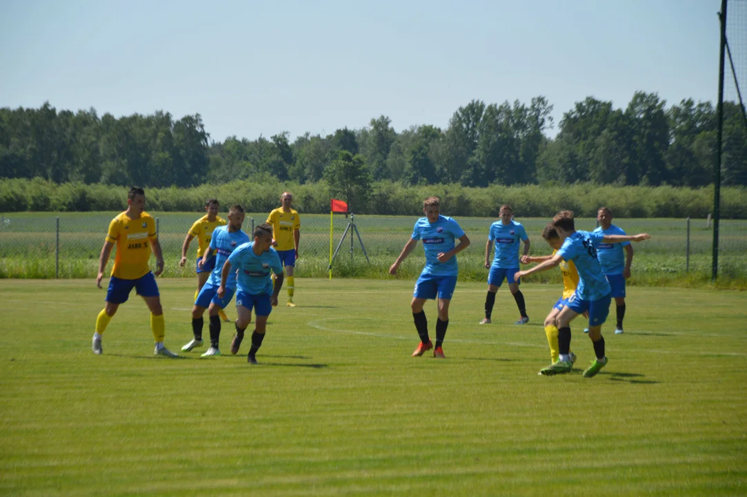 SKS Leokadiów - Amator Rososz-Leopoldów