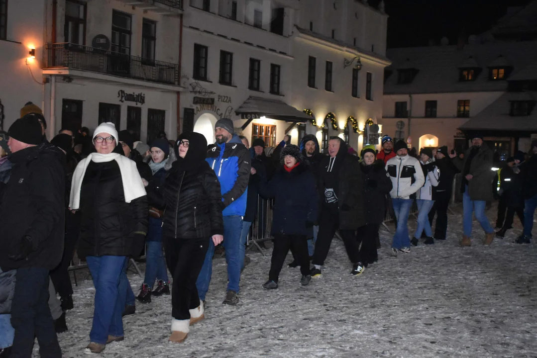 Tak Kazimierz Dolny bawił się na zabawie sylwestrowej (zdjęcia) - Zdjęcie główne
