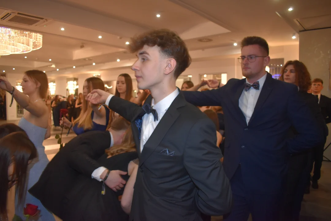 Polonez maturzystów ZST w Puławach