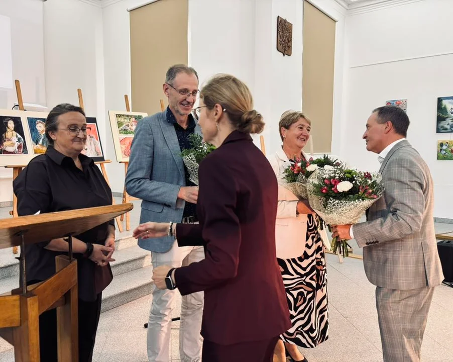 Katarzyna Dybalska - dyrektor dęblińskiej czwórki, laureautką Ogólnopolskiego Konkursu Poetyckiego