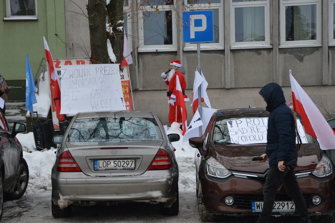 Protest przed Sądem Rejonowym w Opolu Lubelskim