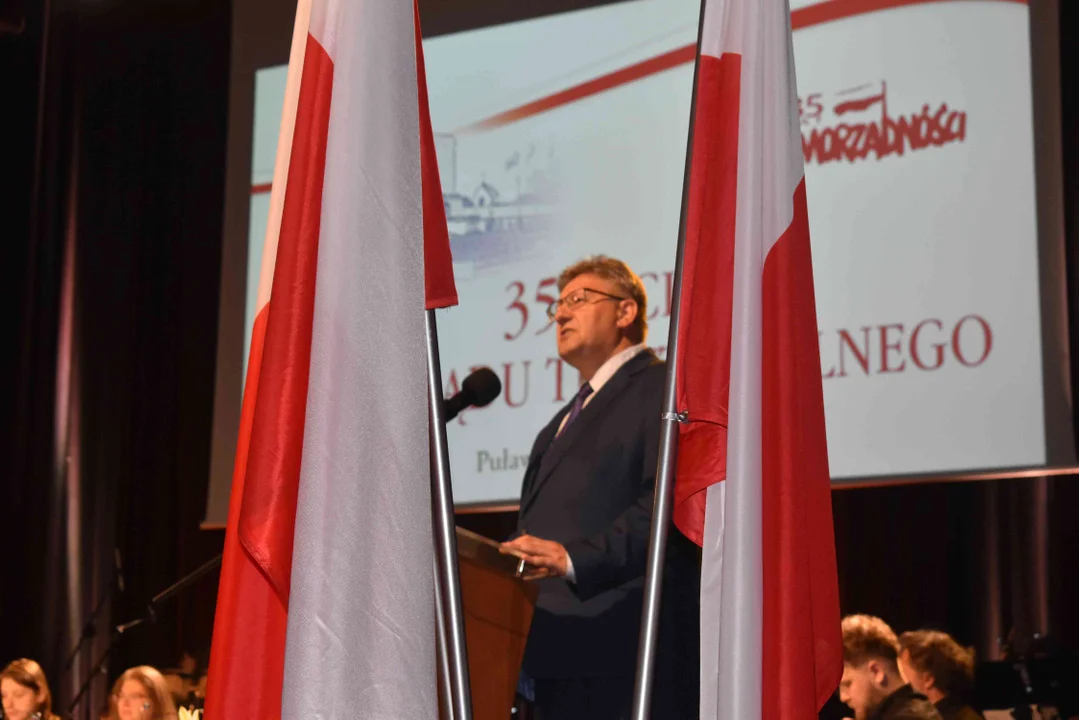 Odznaczenia na 35-lecie Samorządu Terytorialnego w Puławach