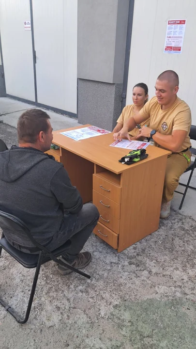 Jozefów nad Wisłą: Strażacy uczyli mieszkańców, jak reagować na alarmy - Zdjęcie główne