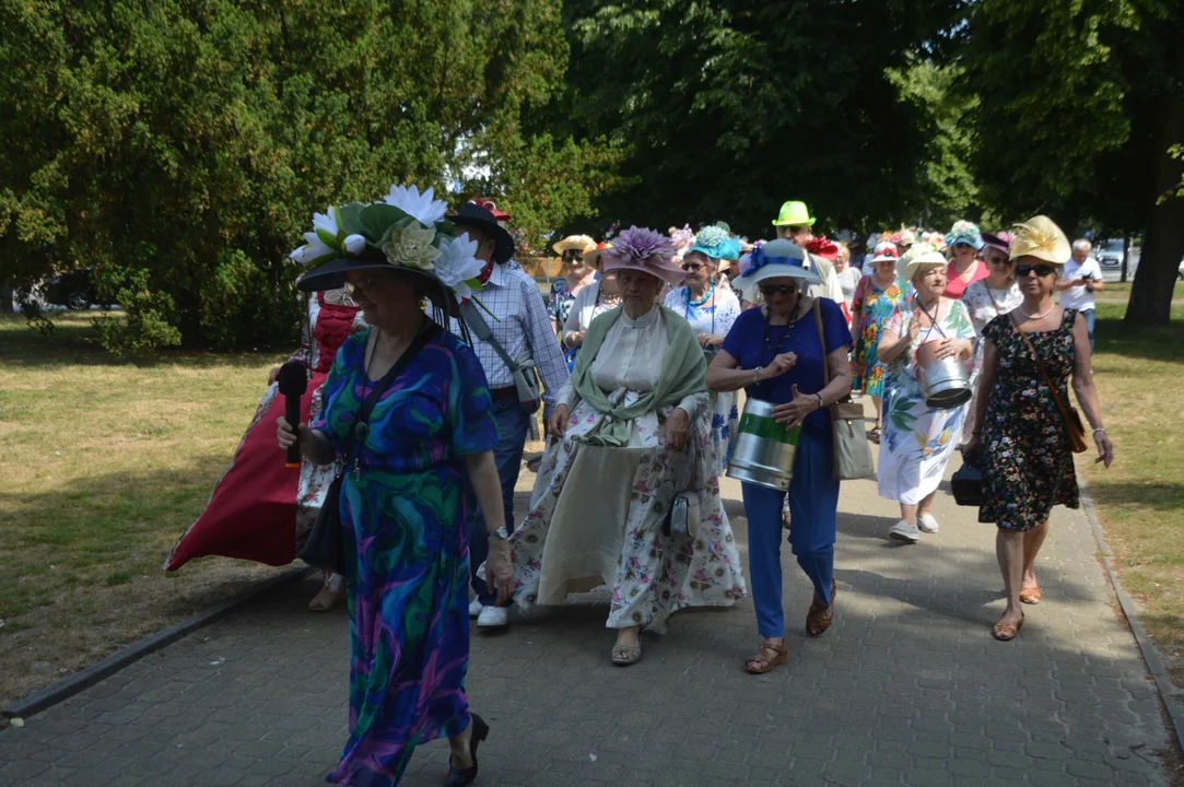 Parada kapeluszy w Puławach