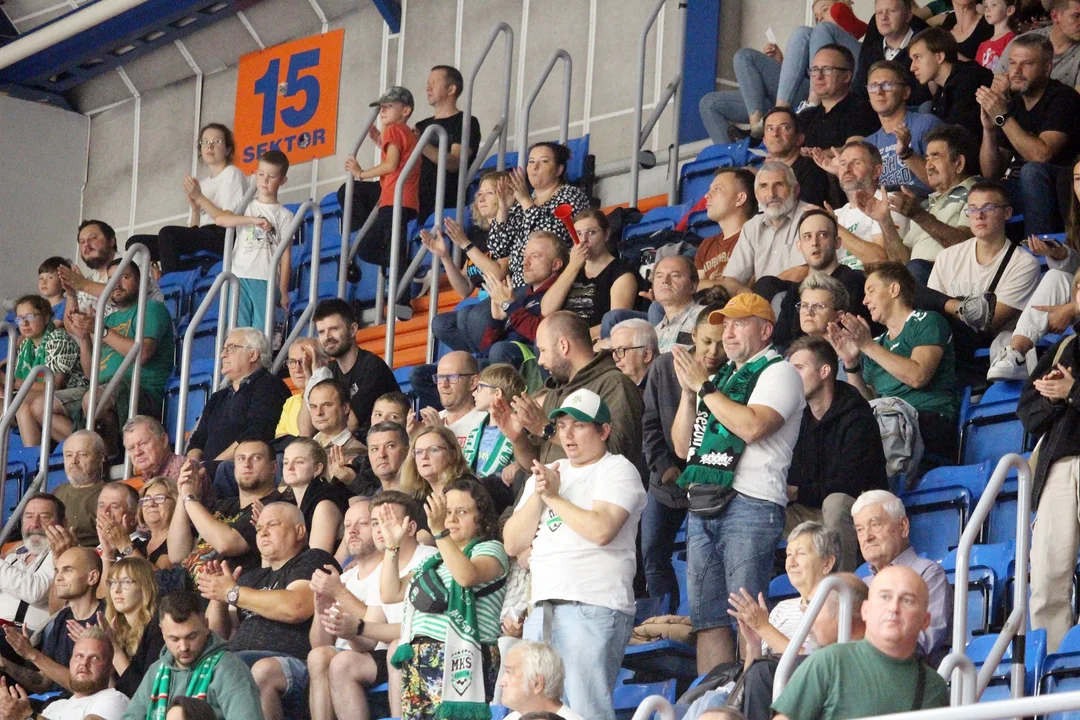 Kibice na meczu MKS FunFloor Lublin - Handball JKS Jarosław (ZDJĘCIA) - Zdjęcie główne