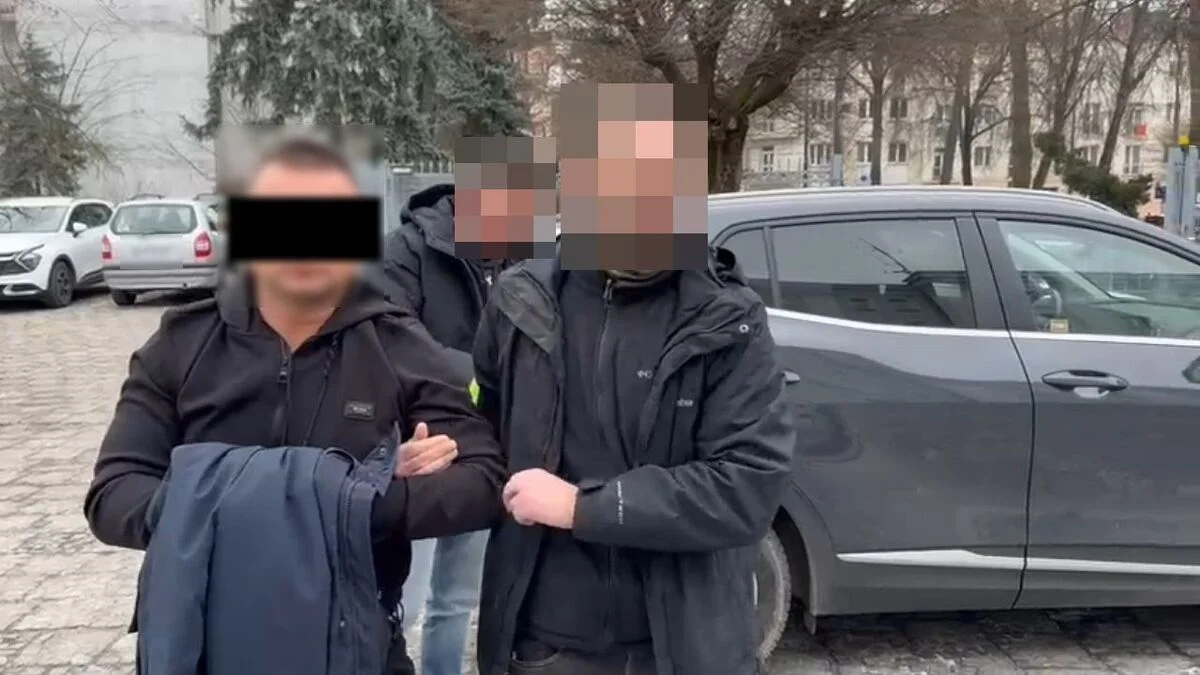 Lublin: Fikcyjne przeglądy aut za łapówki. Grupa przestępcza rozbita, lider-diagnosta w areszcie