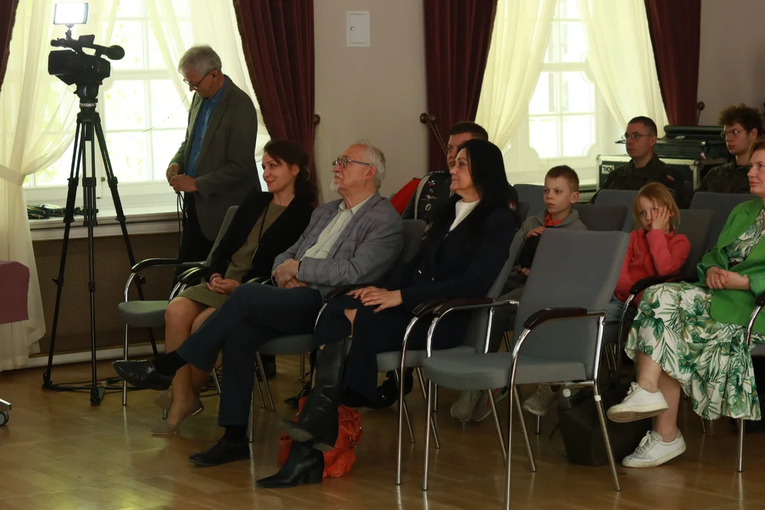 Mundurowa Majówka w Kozłówce