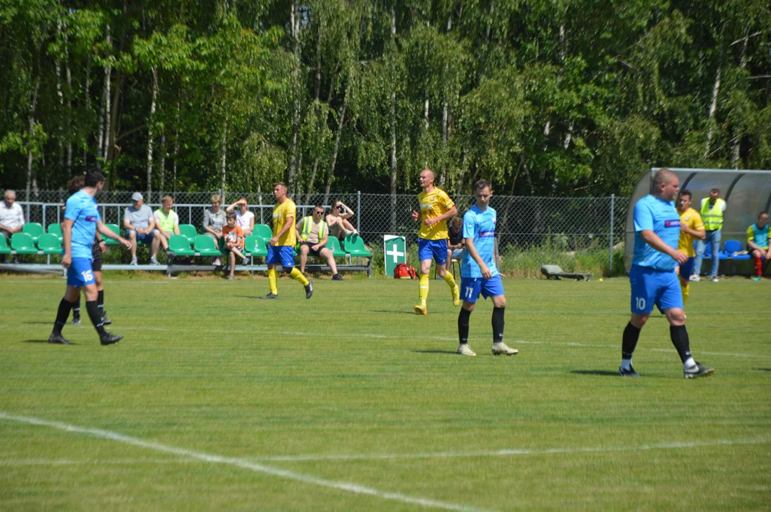 SKS Leokadiów - Amator Rososz-Leopoldów