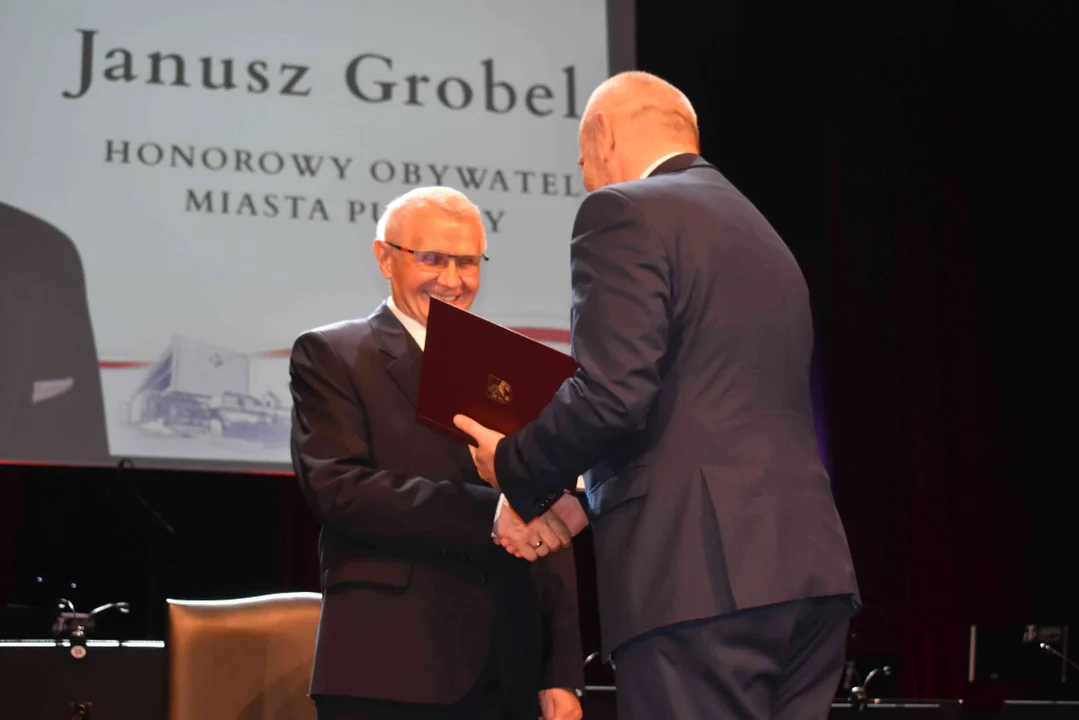 Odznaczenia na 35-lecie Samorządu Terytorialnego w Puławach