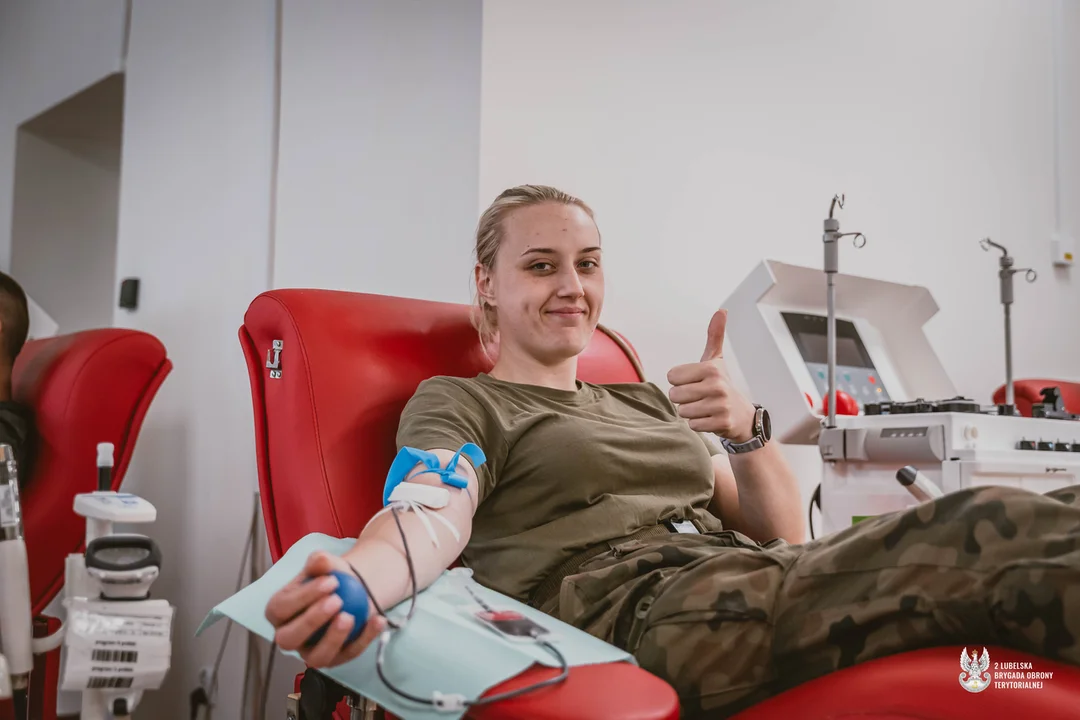 Zapasy krwi po wakacjach wymagają uzupełnienia. Lubelscy terytorialsi oddali ponad 62 litry