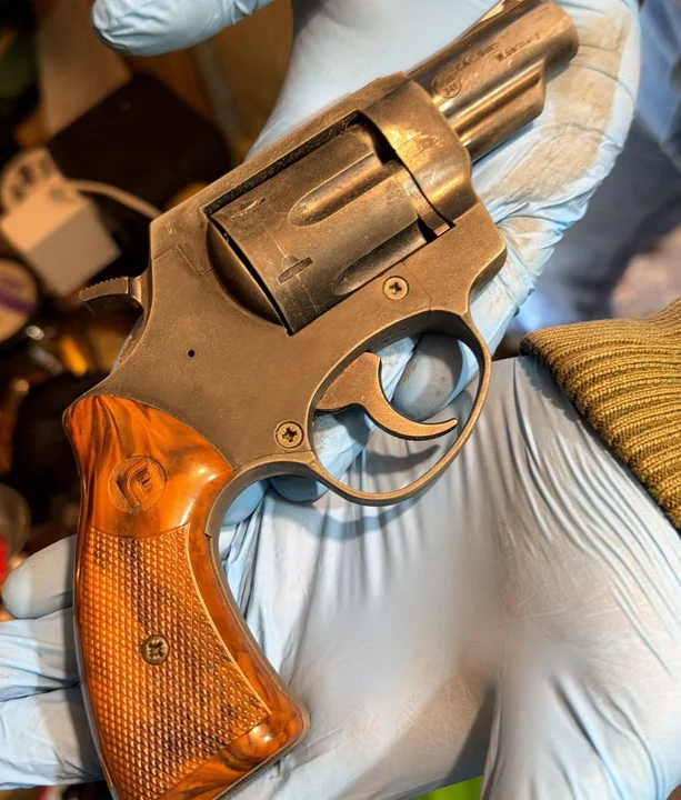 Lublin: 39-latek miał plantacje marihuany i nielegalny rewolwer. To kolejne zatrzymanie w tej sprawie - Zdjęcie główne