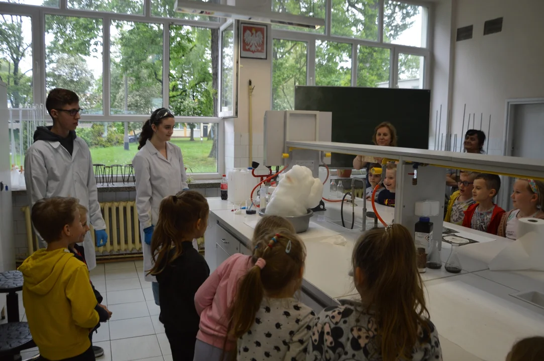 Spotkanie przedszkolaków w ZST im. Marii Skłodowskiej-Curie