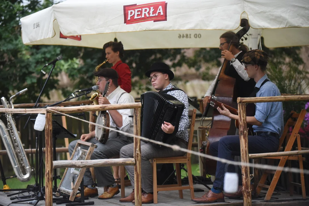 Potańcówka w skansenie