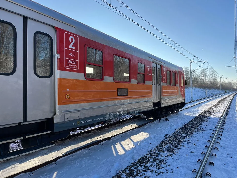Osobówka zderzyła się z pociągiem pod Lublinem