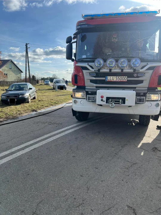 Pożar BMW na drodze