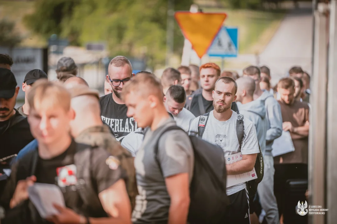 Lublin: "Wakacje z WOT" wystartowały. Młodzi postawili na wojskowe mundury