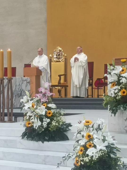 Seniorzy z Ryżek i Gołąbek z wizytą w Sejmie i Senacie oraz Świątyni Opatrzności Bożej