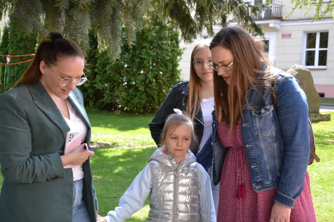 Dzień otwarty w Zespole Szkół w Radoryżu Smolanym (ZDJĘCIA) Goście mogli poćwiczyć strzelanie i musztrę