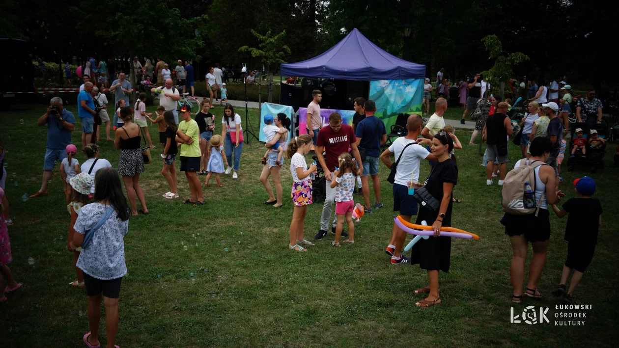 Festiwal Balonów, Baniek Mydlanych i Kolorów w Parku Miejskim w Łukowie